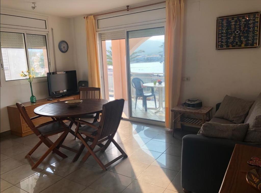Apartament Platja Del Port Llança Zewnętrze zdjęcie