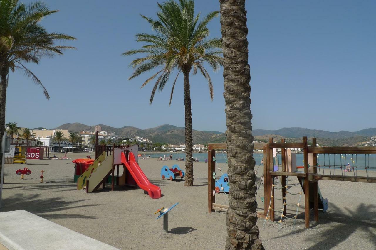 Apartament Platja Del Port Llança Zewnętrze zdjęcie